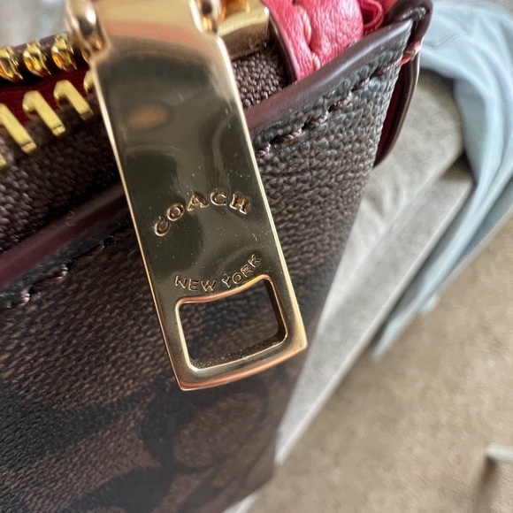 NWT large coach tote purse 👛 - Picture 4 of 15